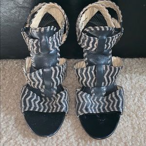 TROUVE Chevron Stripe Strappy Block Heel Sandal 10